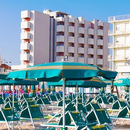 Hotel Europa Сенигаллия Экстерьер фото